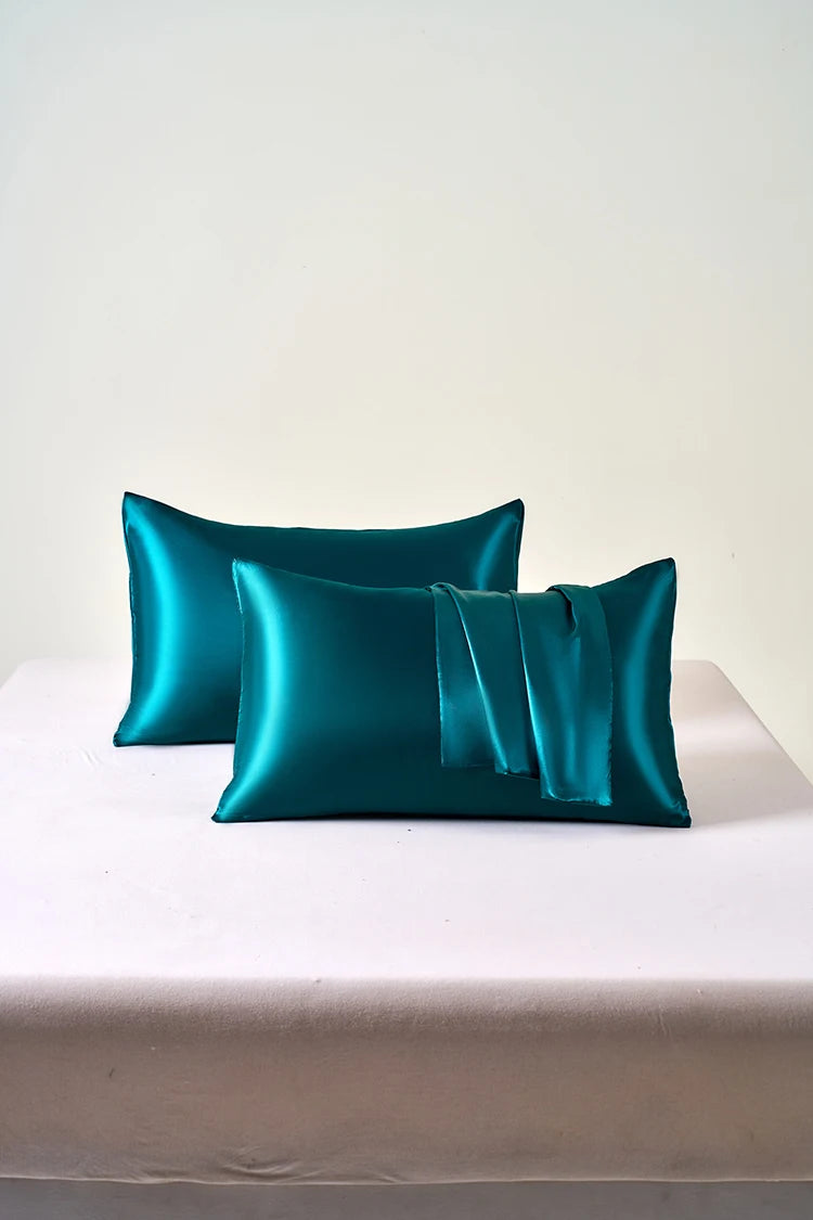 LuxeDream™ Satin Pillowcase Set